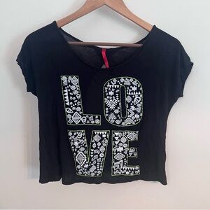 Women’s Black Graphic Love Print Crop Top Size Small